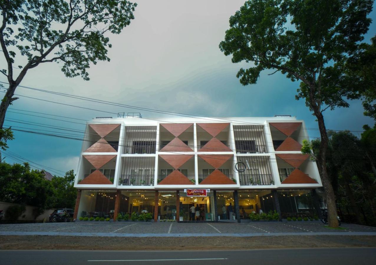 Royalton Residency Hotel Mundakāyam Екстериор снимка