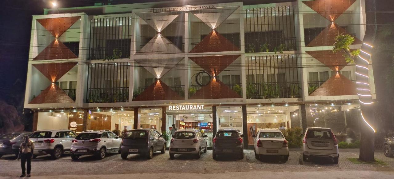 Royalton Residency Hotel Mundakāyam Екстериор снимка