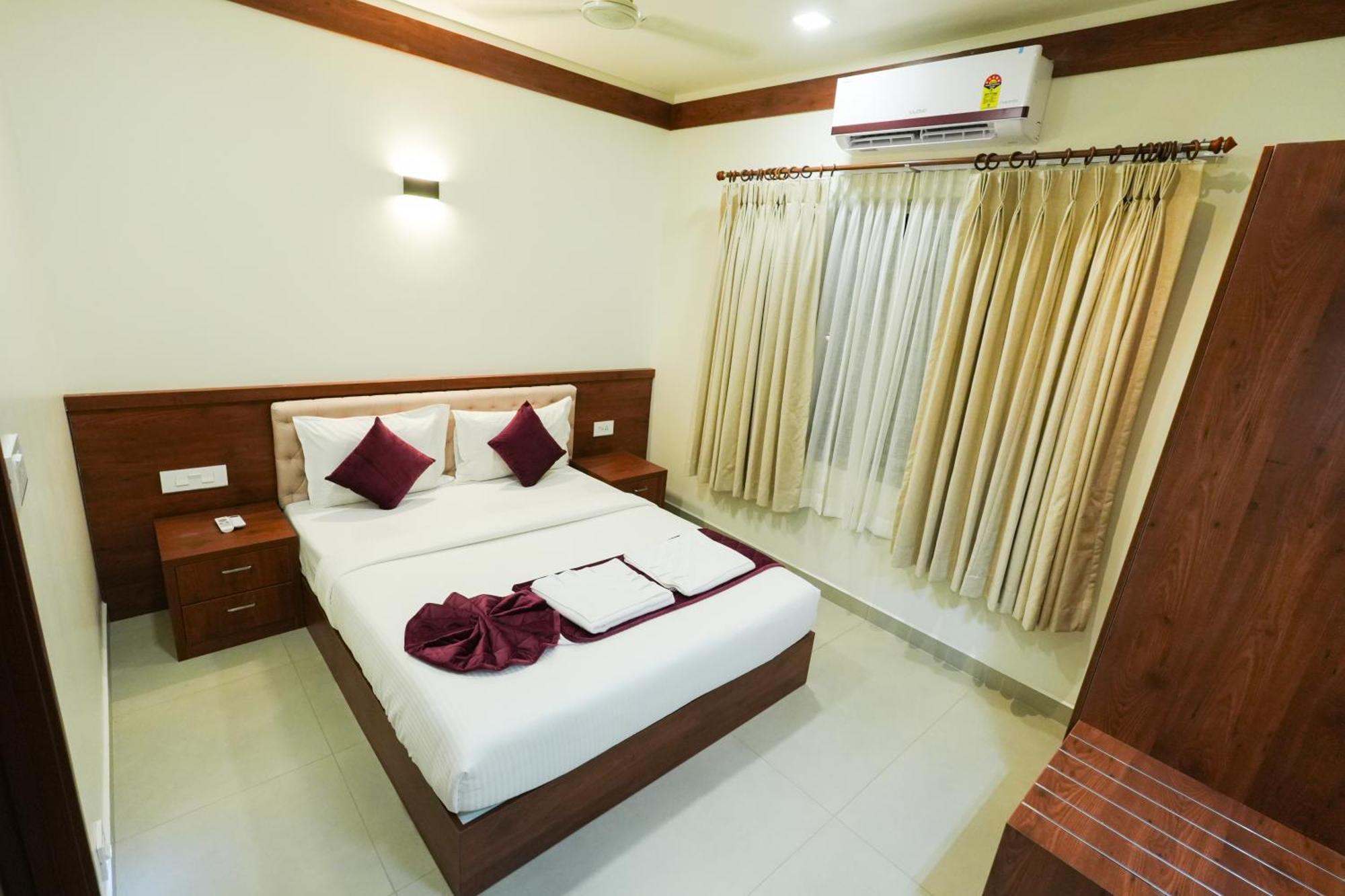 Royalton Residency Hotel Mundakāyam Екстериор снимка